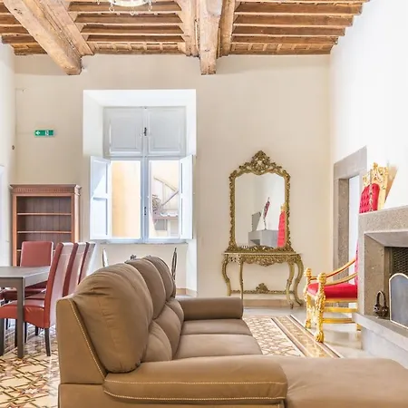 The House Of Thrones Apartment *